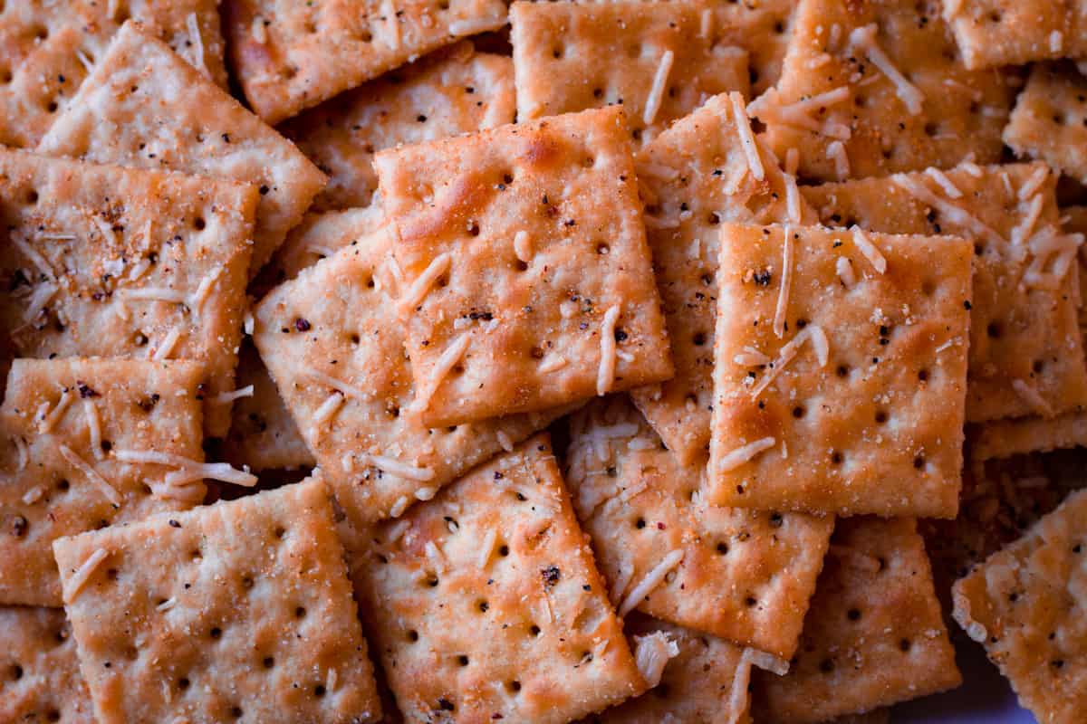 Italian Parmesan Seasoned Saltine Crackers On Ty s Plate italian-parmesan-seasoned-saltine-crackers-on-ty-s-plate