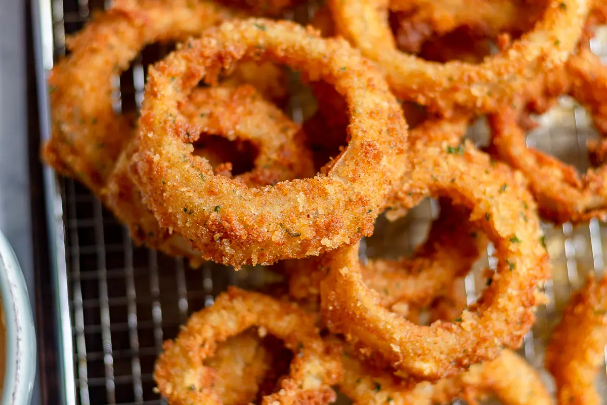 crispy fried onion rings
