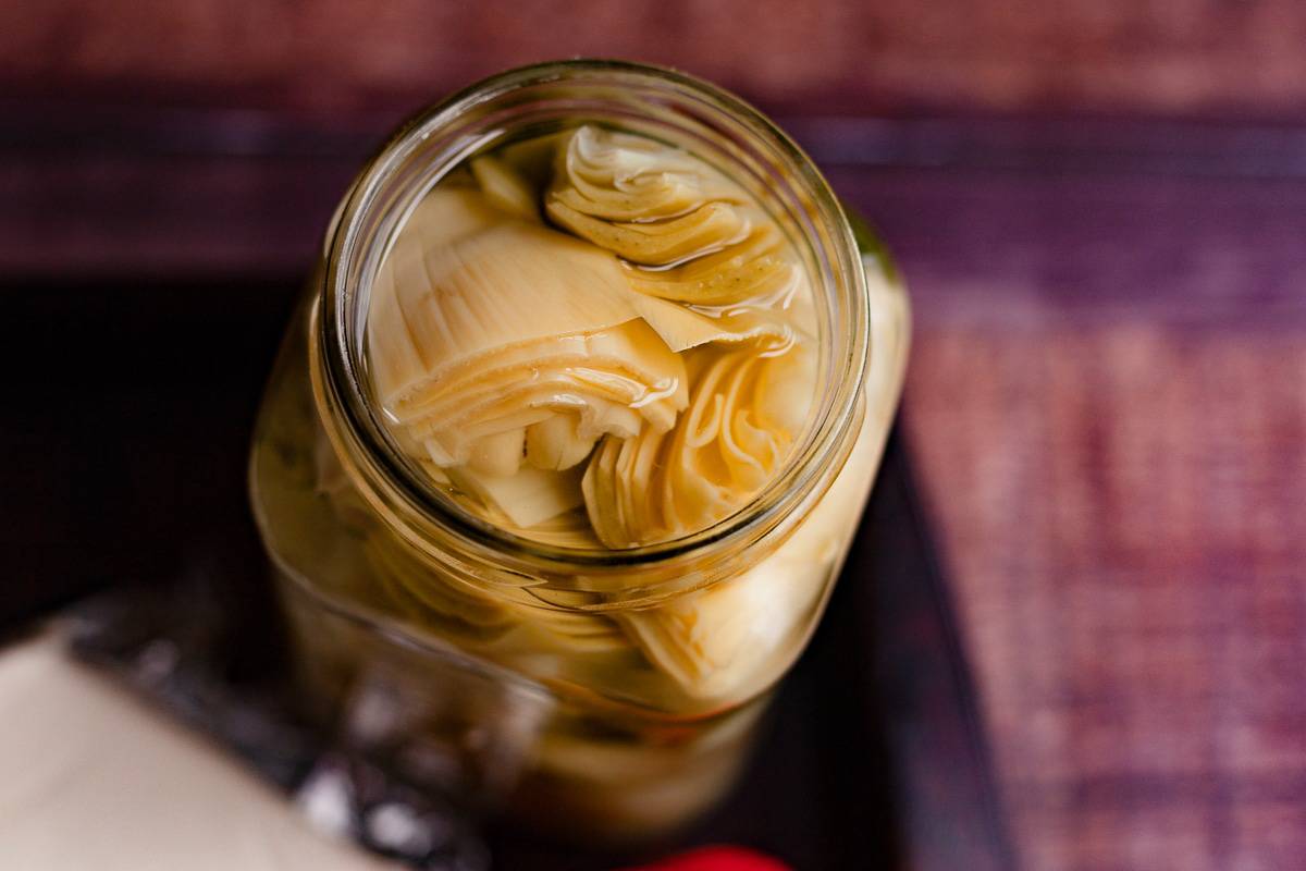 artichokes in a jar